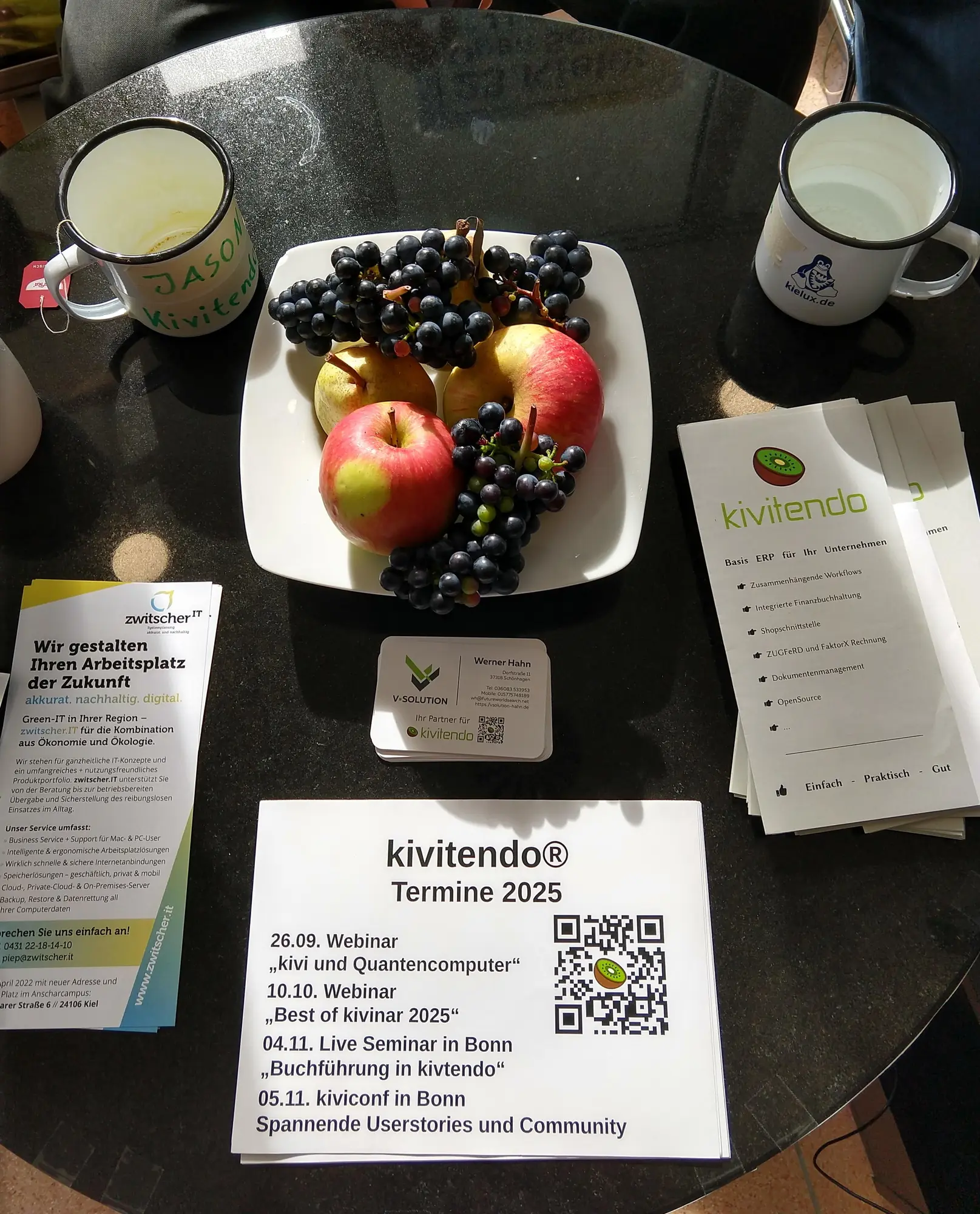 Bei kivitendo, das für Warenwirtschaft und Finanzbuchhaltung eingesetzt wird, gab es nicht nur gesundes Obst, … (Foto: CC-By-SA Maren Hachmann) Bei kivitendo, das für Warenwirtschaft und Finanzbuchhaltung eingesetzt wird, gab es nicht nur gesundes Obst, … (Foto: CC-By-SA Maren Hachmann)